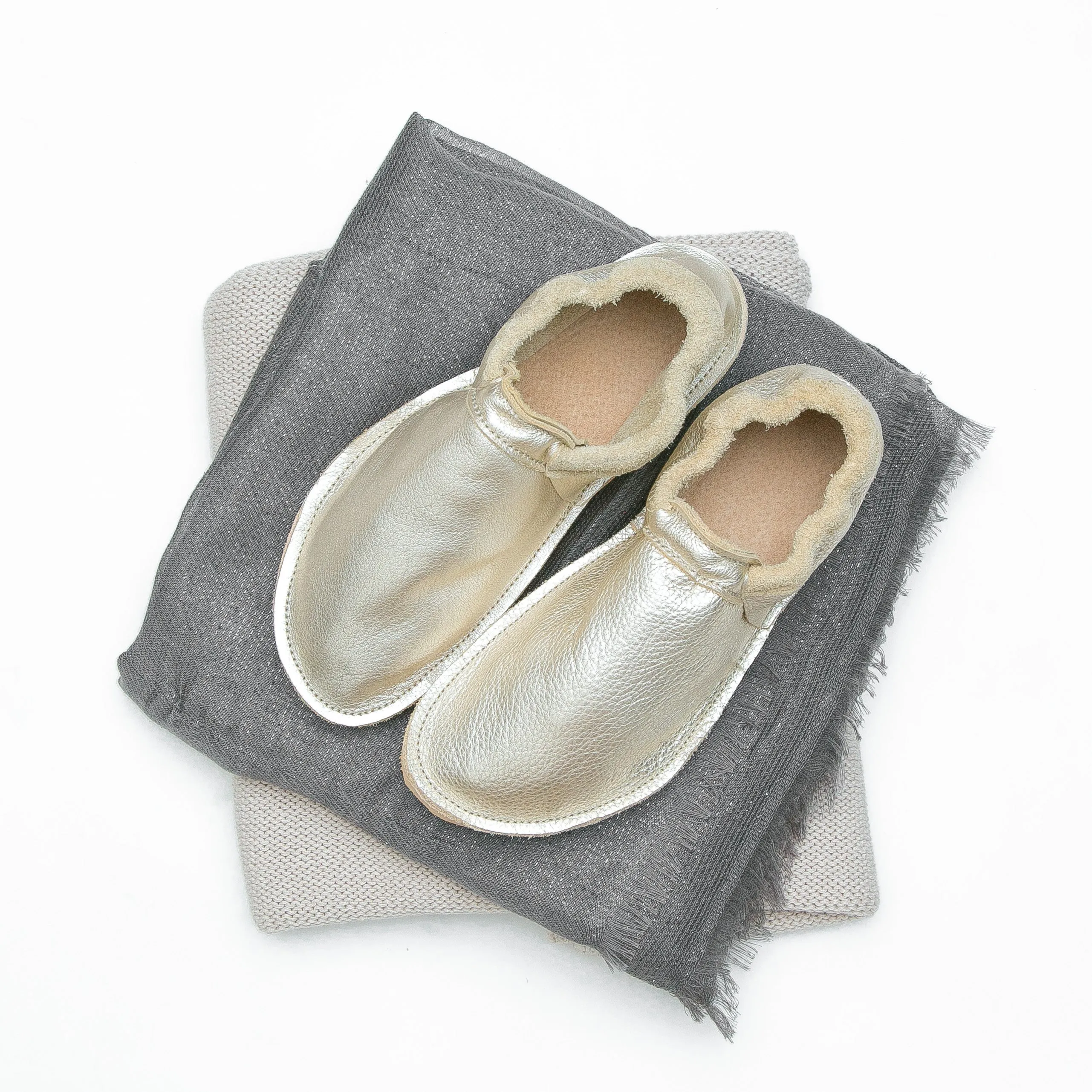 Adult Moccasin - Classic (Fringeless) - Platinum