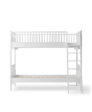 Seaside Classic bunk bed with slant ladder