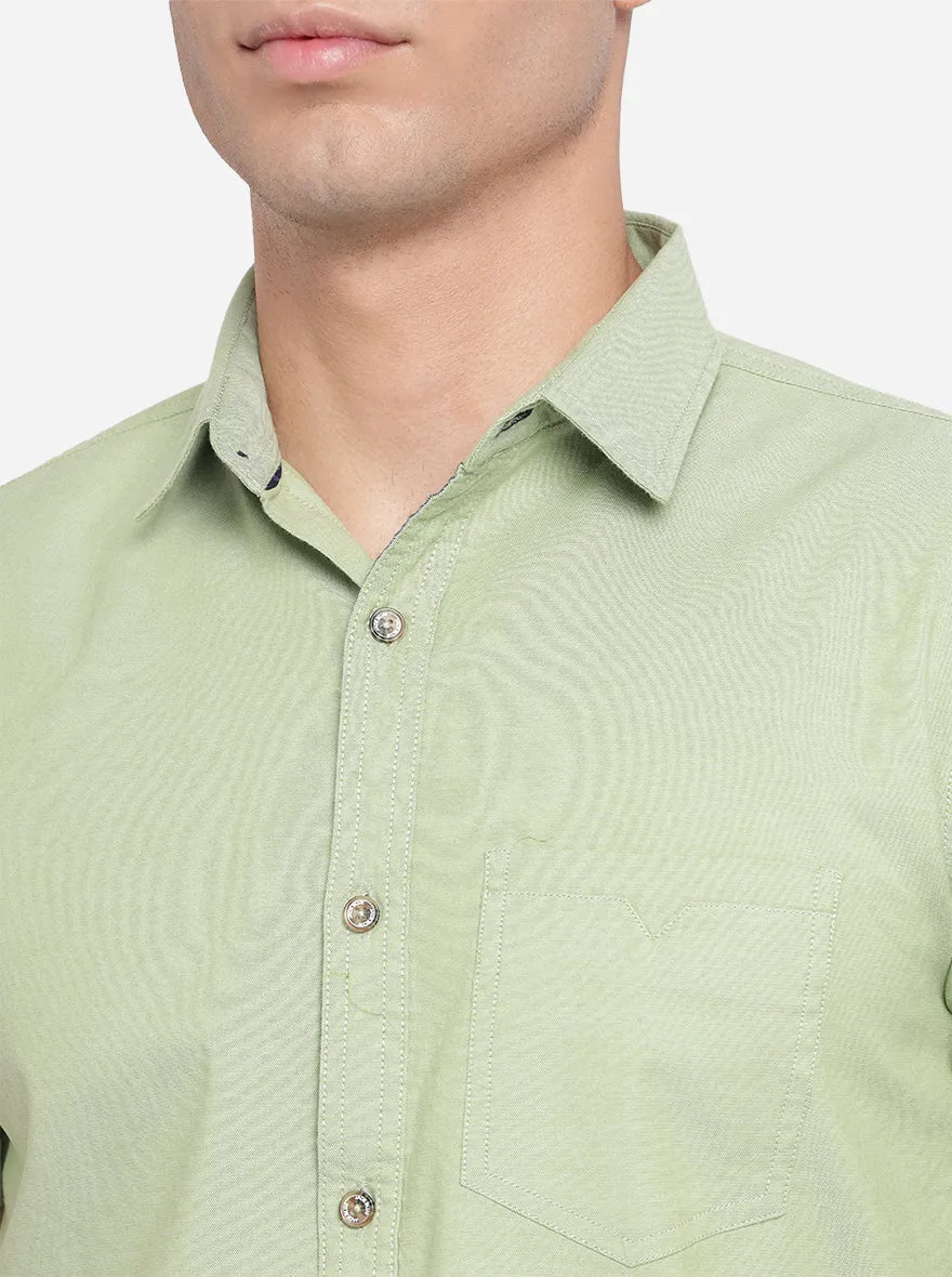 Tendrill Green Solid Slim Fit Semi Casual Shirt | JadeBlue